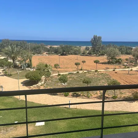 2+1 In Cyprus Thalassa